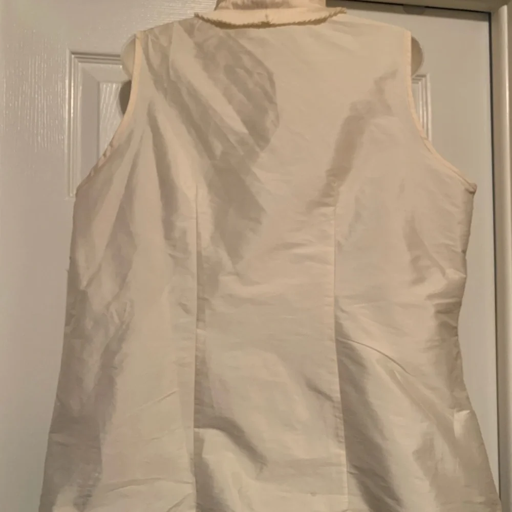 Calvin Klein Sleeveless Cream Tuxedo Tunic Top - Picture 3 of 9